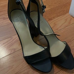 Never worn. Naturalizer platform block heel. Black.
